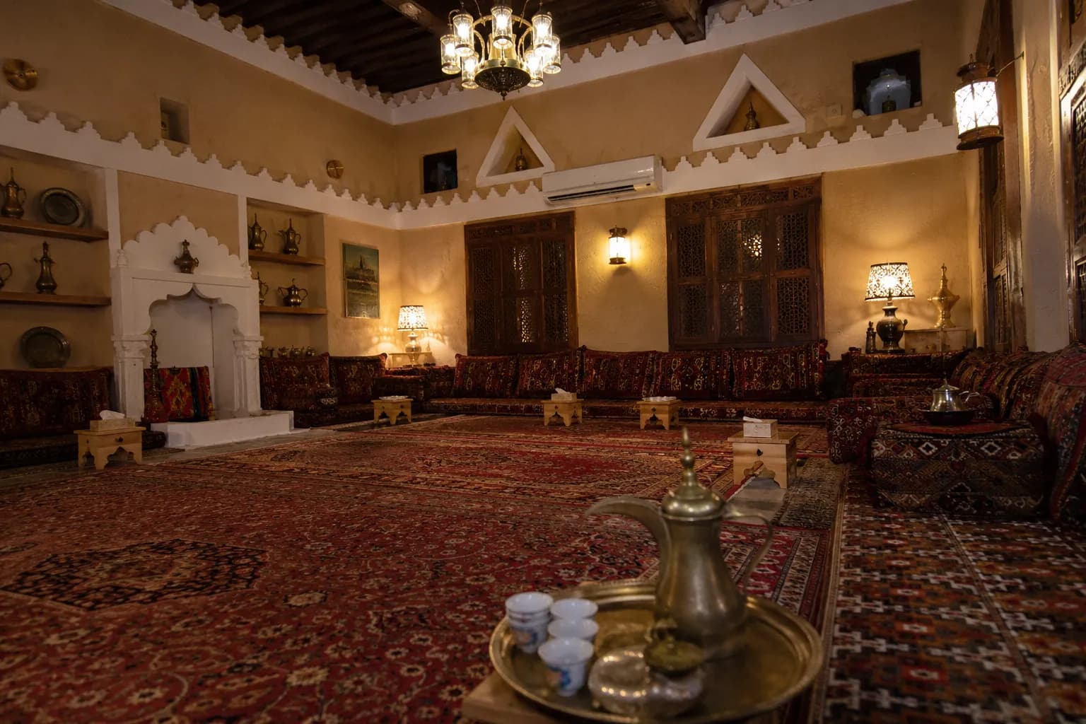 Traditional Saudi majlis dining setting