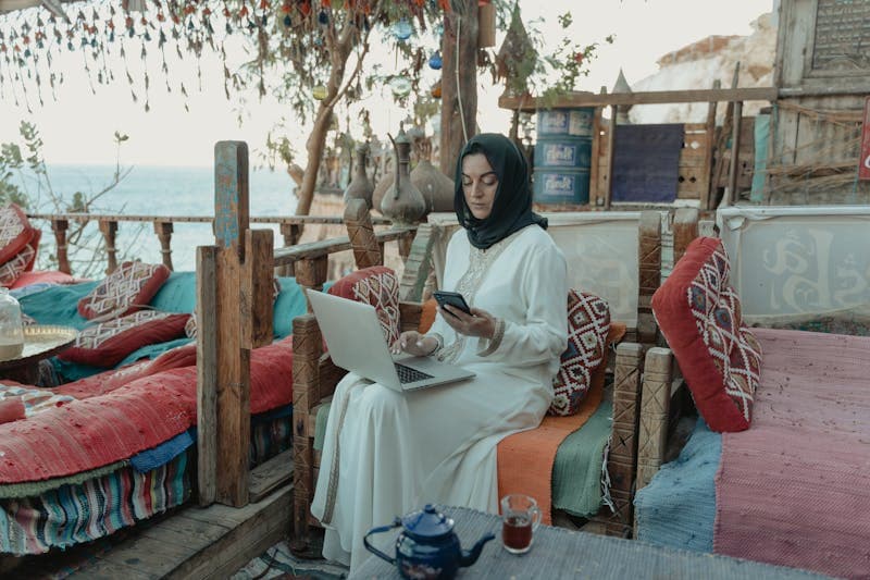 Using a mobile phone in Saudi Arabia