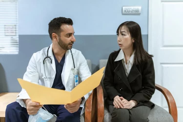 Doctor consultation in Saudi Arabia