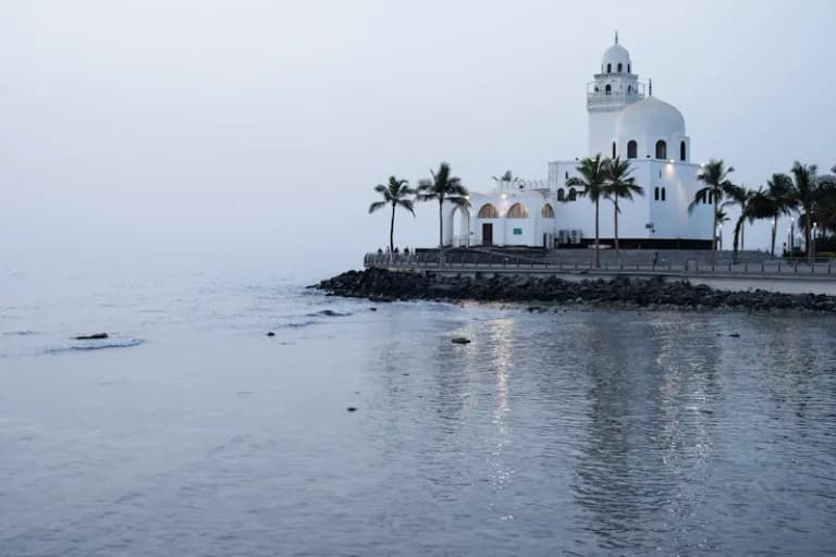 Seaside mosque on the Jeddah corniche